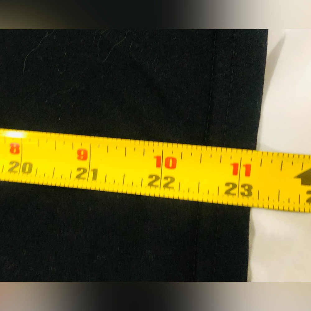 🌺Disney/Mickey Mouse Muscle Tee🌺Measurements in Photos🌺 - Picture 8 of 10